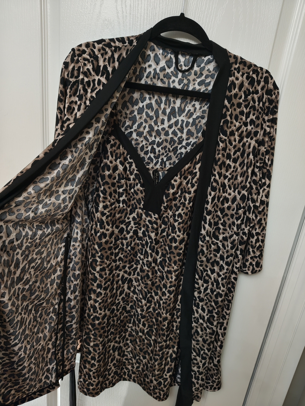 Vintage Y2K Leopard Print Robe & Slip Set - Black Trim, Tan Leopard